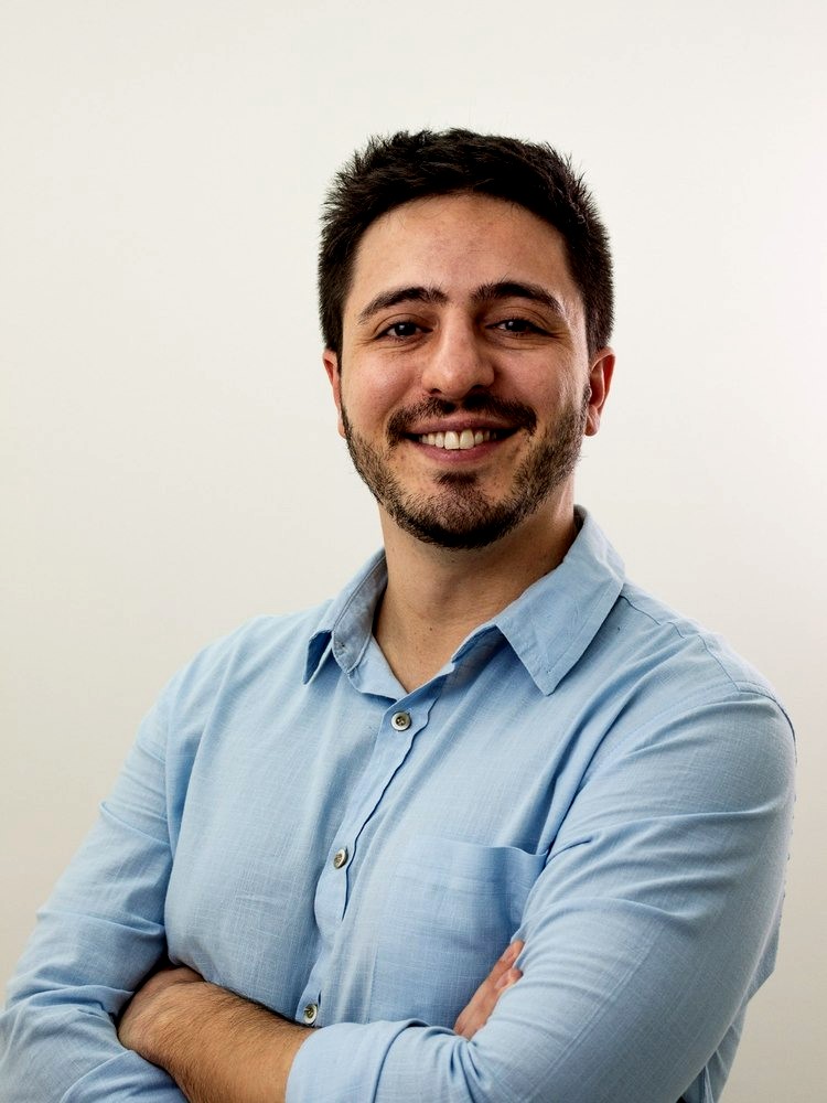 Dr. Ricardo Carvalho